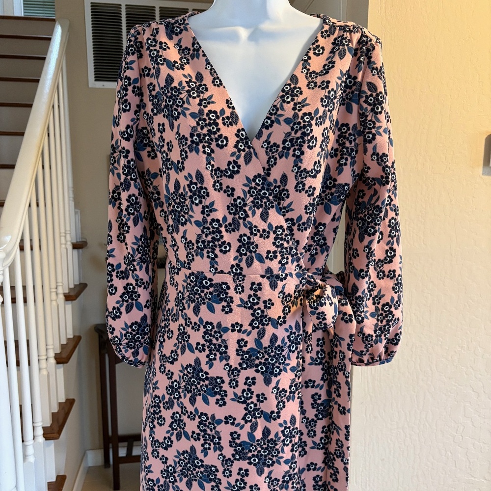 NWOT Pretty J Crew Wrap Style Dress Mauve Pink and Black Floral Size 6